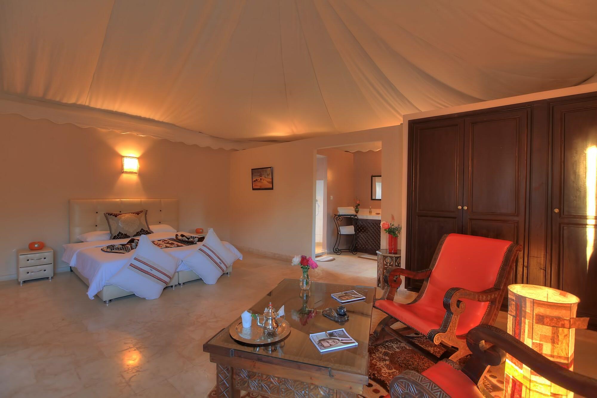 Villa Marco Au Jardin Des Senteurs El Ain ภายนอก รูปภาพ