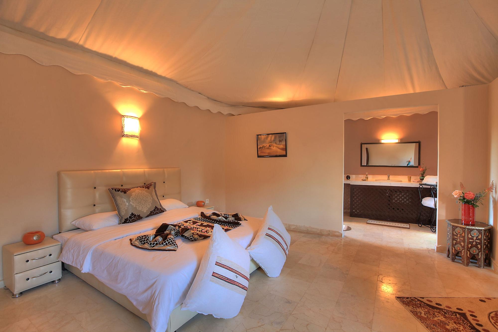 Villa Marco Au Jardin Des Senteurs El Ain ภายนอก รูปภาพ
