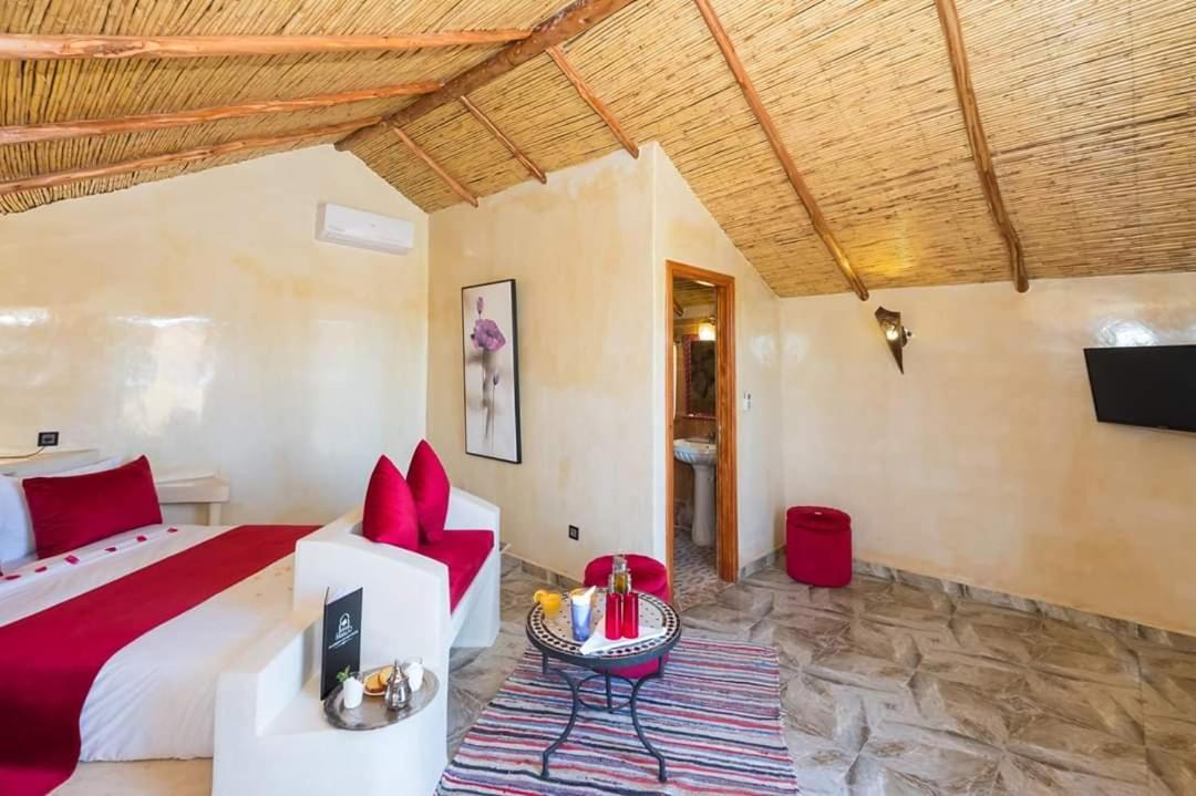 Villa Marco Au Jardin Des Senteurs El Ain ภายนอก รูปภาพ