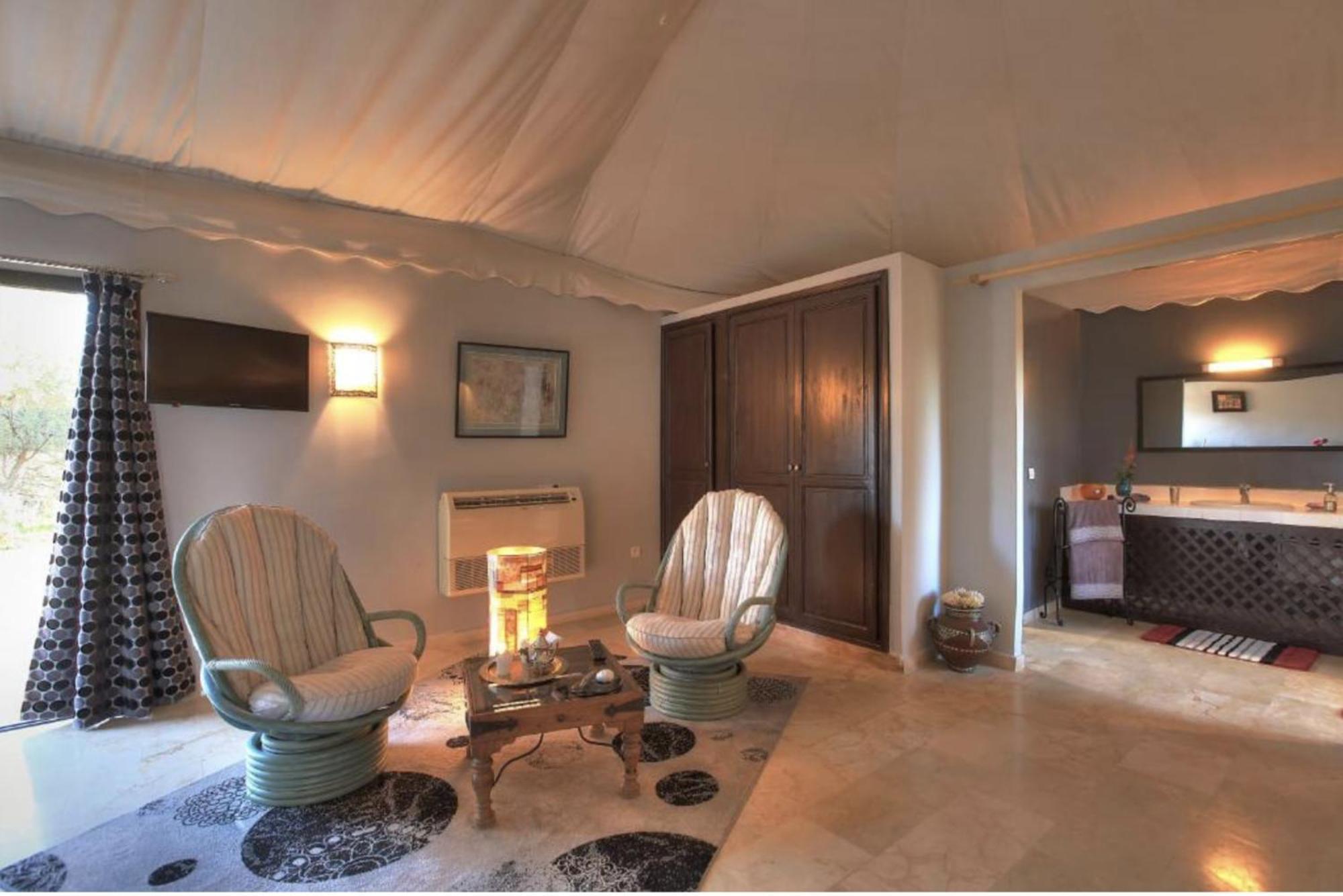Villa Marco Au Jardin Des Senteurs El Ain ภายนอก รูปภาพ