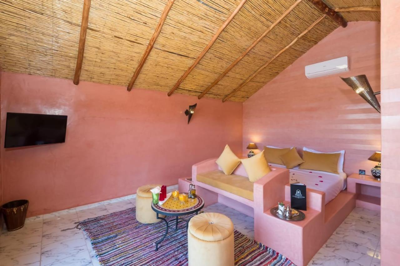 Villa Marco Au Jardin Des Senteurs El Ain ภายนอก รูปภาพ