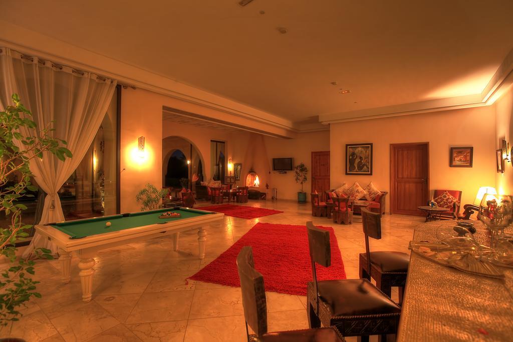 Villa Marco Au Jardin Des Senteurs El Ain ภายนอก รูปภาพ