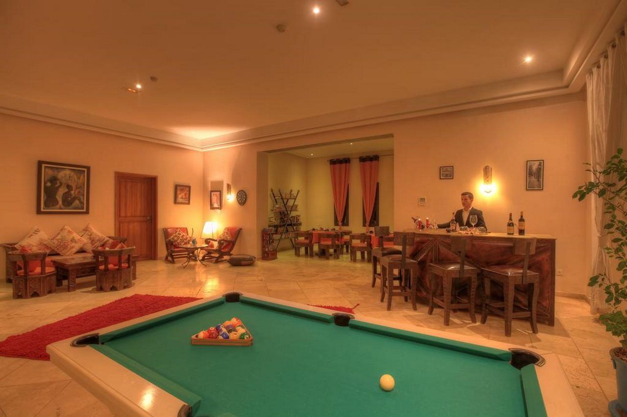Villa Marco Au Jardin Des Senteurs El Ain ภายนอก รูปภาพ