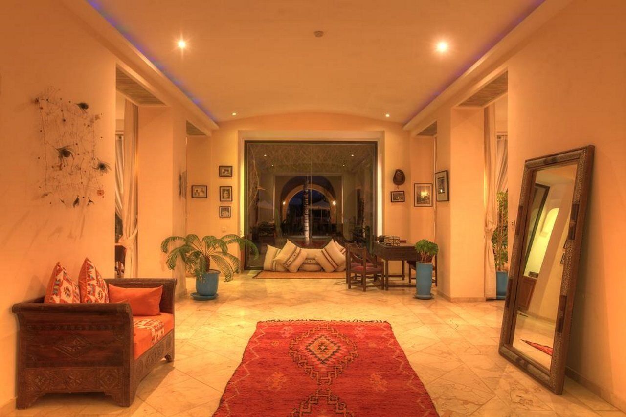 Villa Marco Au Jardin Des Senteurs El Ain ภายนอก รูปภาพ